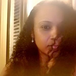 Meet your Posher, Aysha